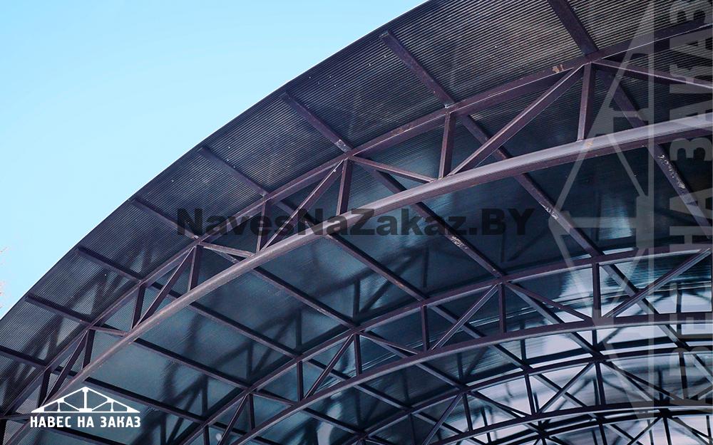 Арочный навес 8 х 8 с сотовым поликарбонатом в Витебске и области Арочный навес 8 х 8 с сотовым поликарбонатом