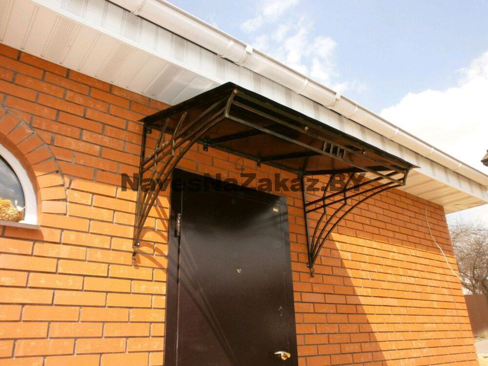 Навес над входной дверью 2,5 на 1,2 в Витебске и области Навес над входной дверью 2,5 на 1,2